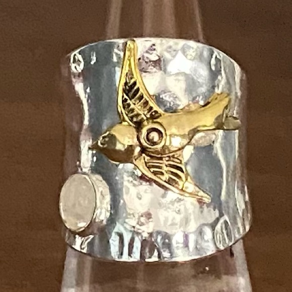 - Swallow Hammered Stainless Steel Size 6 1/2